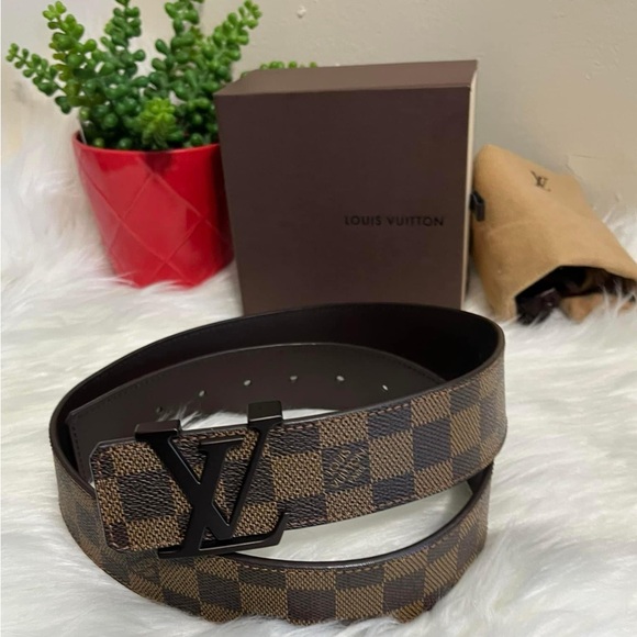 LV Matte Initial Belt in Damier Ebene
UNISEX belt ❤️❤️❤️ - Picture 6 of 11